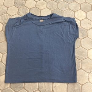 Athleta girl size medium blue t